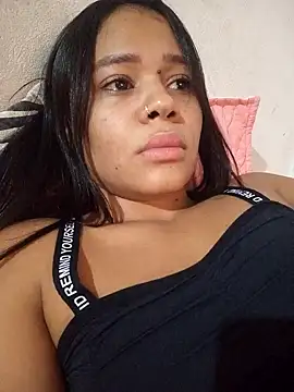 Snapshot of Sexy-manyu chatting on January 3, 4:11 am Sexy-manyu online show from January 3, 4:11 am