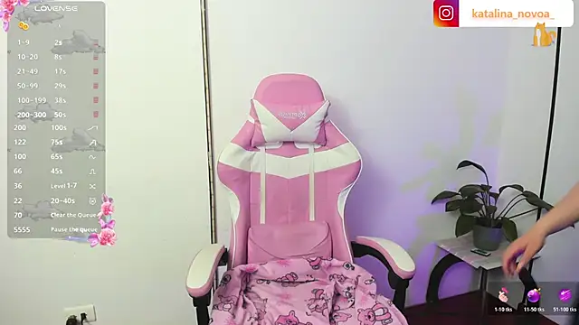 Snapshot of Katalina_novoa chatting on July 15, 2:06 am Katalina novoa online show from July 15, 2:06 am