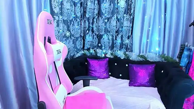 KamilaFoxy online show from December 27, 7:08 am