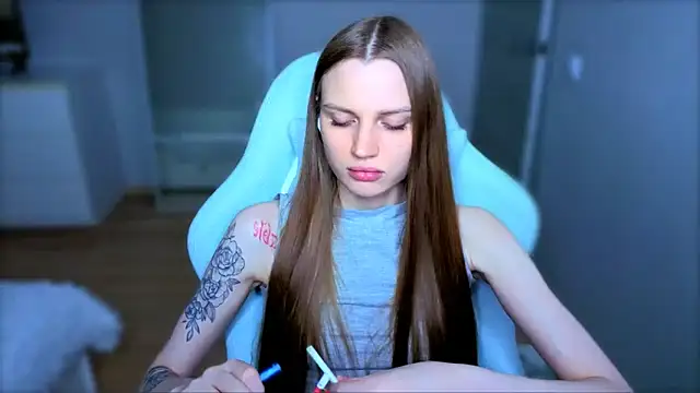 Snapshot of StellaLawless chatting on May 23, 8:24 pm StellaLawless online show from May 23, 8:24 pm