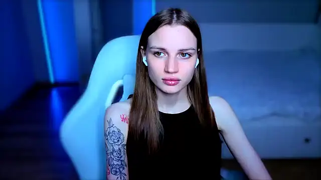 Snapshot of StellaLawless chatting on June 30, 10:44 pm StellaLawless online show from June 30, 10:44 pm