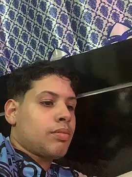 Snapshot of matheuszk_007 chatting on July 3, 5:52 pm matheuszk 007 online show from July 3, 5:52 pm