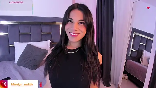 MarilynSmIith online show from January 13, 12:21 pm