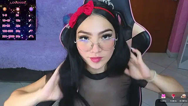 Snapshot of keity_moon chatting on February 22, 1:57 pm keity moon online show from February 22, 1:57 pm