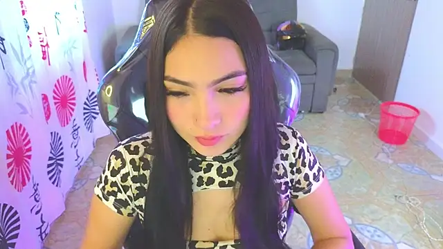 Snapshot of keity_moon chatting on September 10, 2:28 pm keity moon online show from September 10, 2:28 pm