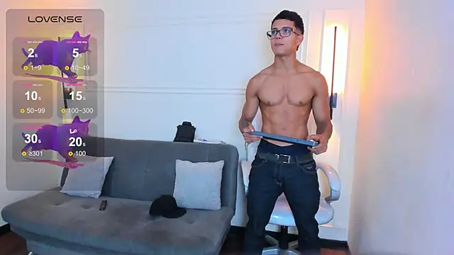 Paradise boy s online show from December 18, 4:35 pm