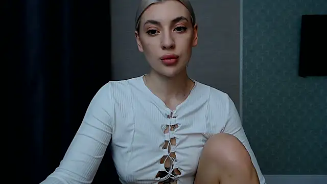 hot-sasha9 online show from March 15, 4:32 pm