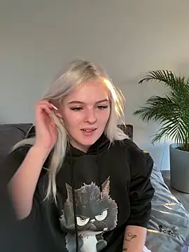 Allylove03 online show from January 2, 7:44 am