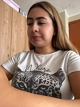 Miabonnett  online show from July 1, 3:12 pm