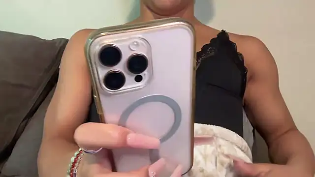 Snapshot of tsjaden777 chatting on October 20, 5:57 pm tsjaden777 online show from October 20, 5:57 pm