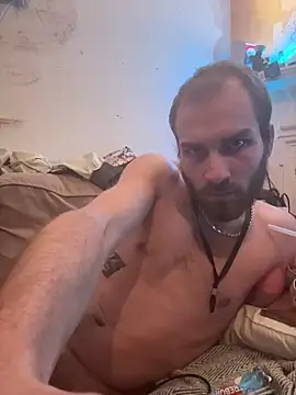 Snapshot of pervy_devil chatting on December 19, 9:11 pm pervy devil online show from December 19, 9:11 pm