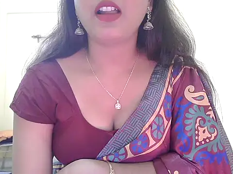 Model-Tanya online show from December 15, 9:24 am