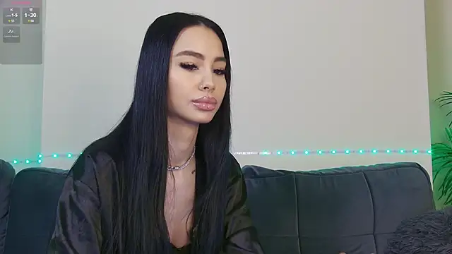 Snapshot of OnlyXandra chatting on January 13, 9:52 am OnlyXandra online show from January 13, 9:52 am