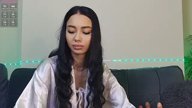 Snapshot of OnlyXandra chatting on January 17, 8:56 am OnlyXandra online show from January 17, 8:56 am