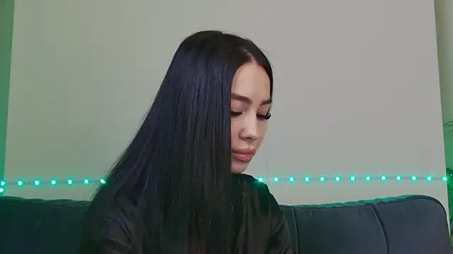 Snapshot of OnlyXandra chatting on March 22, 7:04 am OnlyXandra online show from March 22, 7:04 am