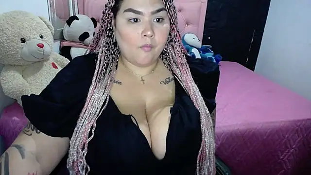 Snapshot of Fernanda_Big_Boobs chatting on March 22, 7:31 pm Fernanda Big Boobs online show from March 22, 7:31 pm