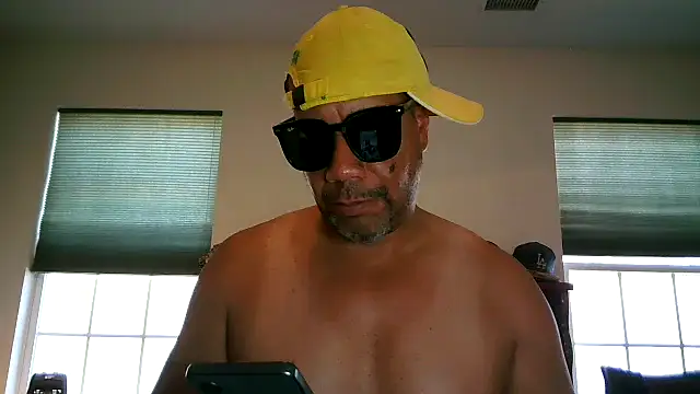 Snapshot of pimpdaddy4ever chatting on May 12, 6:27 pm pimpdaddy4ever online show from May 12, 6:27 pm