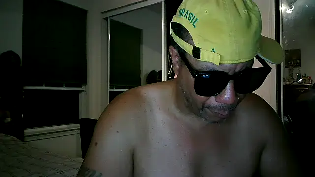 Snapshot of pimpdaddy4ever chatting on June 11, 5:05 am pimpdaddy4ever online show from June 11, 5:05 am