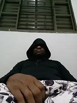 Snapshot of Beto0815 chatting on May 27, 1:24 am Beto0815 online show from May 27, 1:24 am