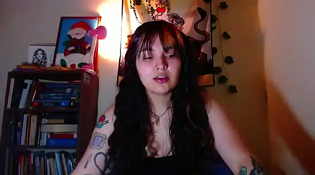 sweetiee mary online show from December 8, 10:03 pm