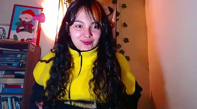 sweetiee mary online show from December 14, 6:56 am