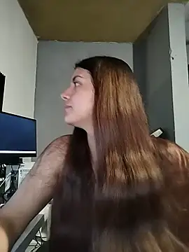 Snapshot of Carandrew chatting on June 15, 3:25 pm Carandrew online show from June 15, 3:25 pm