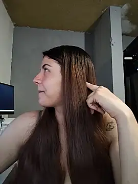 Snapshot of Carandrew chatting on June 17, 3:24 pm Carandrew online show from June 17, 3:24 pm