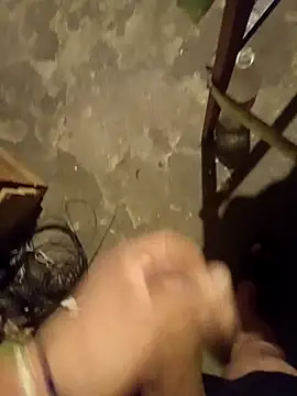 Snapshot of BafflingWhatsis chatting on February 4, 8:42 am BafflingWhatsis online show from February 4, 8:42 am