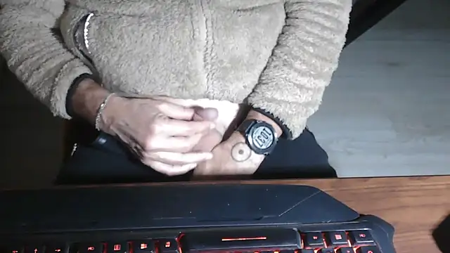 Adri gard online show from December 3, 9:35 pm