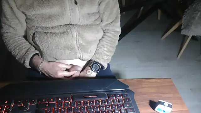 Adri gard online show from March 2, 9:10 pm