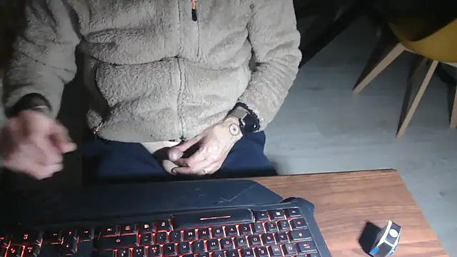 Adri gard online show from March 10, 9:09 pm