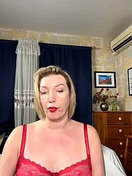 Snapshot of AnnaThurman chatting on December 21, 8:38 pm AnnaThurman online show from December 21, 8:38 pm