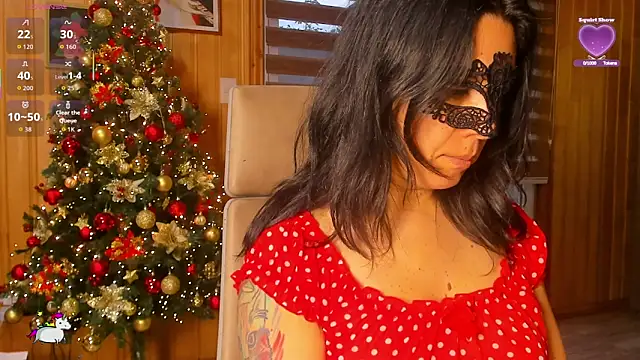 Snapshot of Reinacatchile chatting on December 23, 12:19 am Reinacatchile online show from December 23, 12:19 am