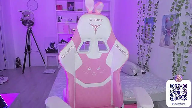 Milia Parker online show from December 19, 10:21 pm