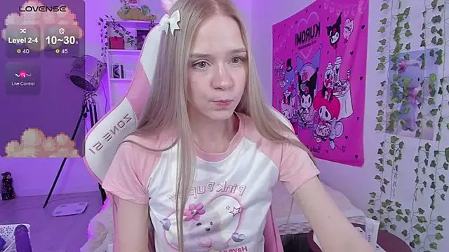 Milia Parker online show from February 18, 4:58 am