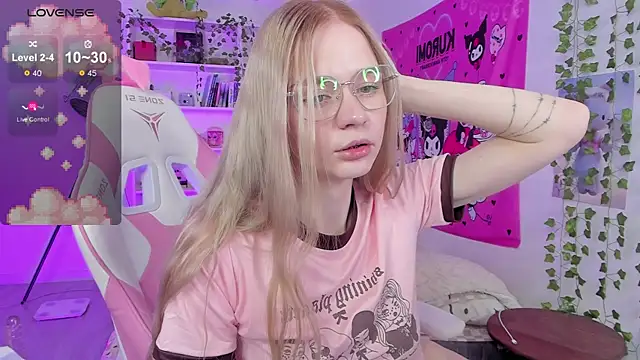 Milia Parker online show from February 21, 10:04 pm