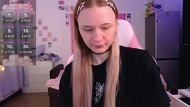 Milia Parker online show from December 5, 6:55 am