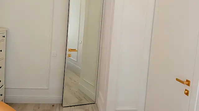 Jacky Lucky online show from February 10, 10:51 pm