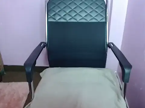 massive squirts online show from February 16, 1:18 pm