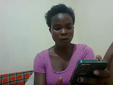 sexxyqueenn22 online show from December 10, 7:32 pm