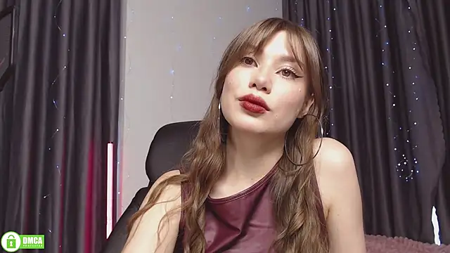 WendyyEmily online show from March 24, 7:02 am