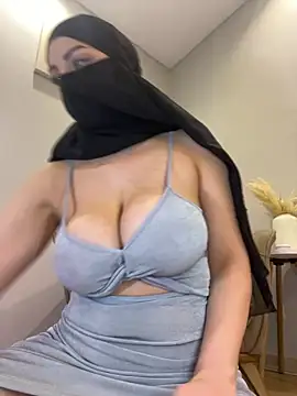 Amberonee31 online show from March 4, 8:04 pm