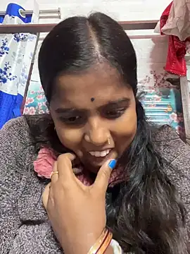 Snapshot of Beauty-queen chatting on January 12, 1:37 pm Beauty-queen online show from January 12, 1:37 pm