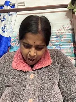 Snapshot of Beauty-queen chatting on January 14, 12:56 pm Beauty-queen online show from January 14, 12:56 pm
