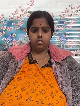 Snapshot of Beauty-queen chatting on February 6, 3:31 pm Beauty-queen online show from February 6, 3:31 pm