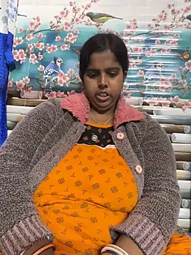 Snapshot of Beauty-queen chatting on February 19, 3:27 pm Beauty-queen online show from February 19, 3:27 pm