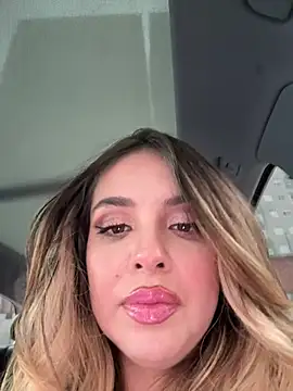 Alirawrz online show from March 22, 4:37 pm