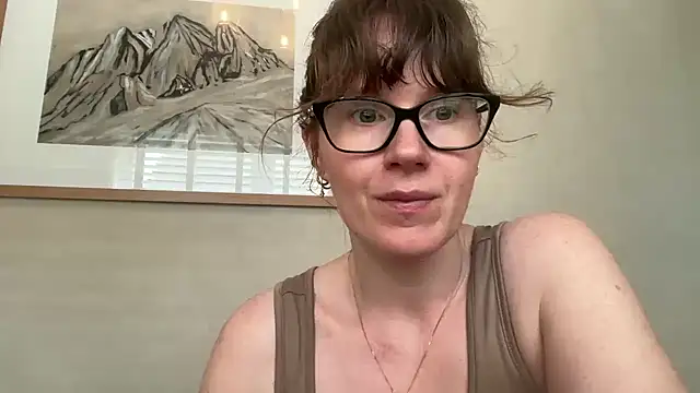 redheadrosie69 online show from June 8, 9:42 am