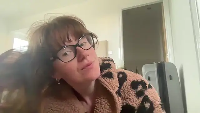 redheadrosie69 online show from June 11, 4:54 am