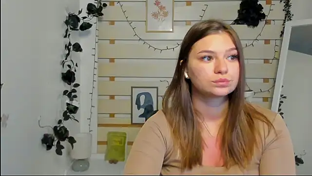 Josephine Kiss online show from March 17, 11:24 am